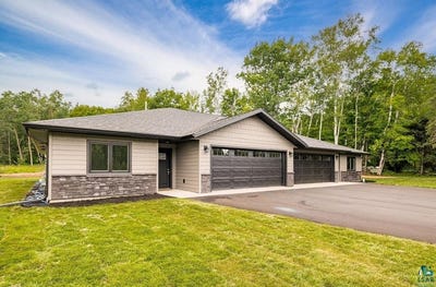 /international/us/3971-haines-rd-hermantown-mn-110109591770/