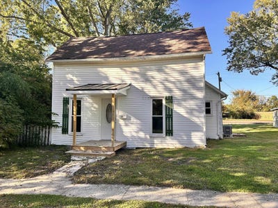 /international/us/307-e-broad-street-south-whitley-in-110119959002/