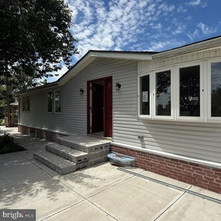 /international/us/543-old-street-road-feasterville-trevose-pa-110108679548/