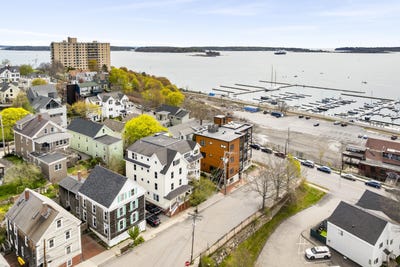 /international/us/9-waterville-street-portland-me-110107980805/