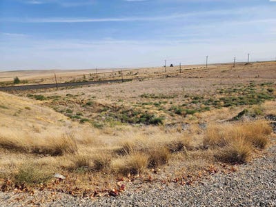 /international/us/22393-ice-harbor-dr-burbank-wa-110097582633/