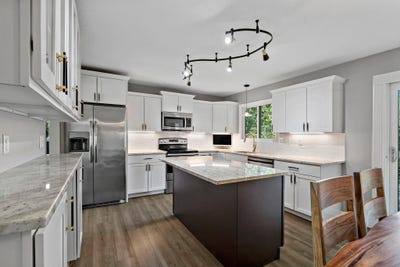 /international/us/14111-timothy-avenue-ne-prior-lake-mn-110108588637/