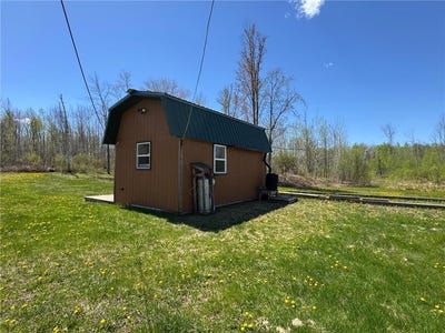 /international/us/7233-brown-road-automba-twp-mn-110108850568/