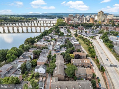 /international/us/622-showers-street-harrisburg-pa-110105836409/