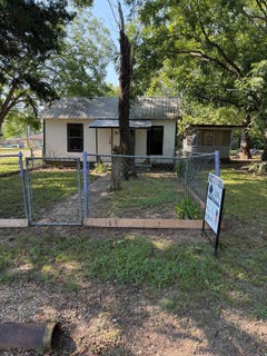 /international/us/701-w-oklahoma-st-hugo-ok-110103156196/
