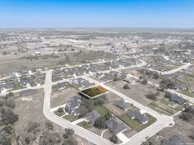 /international/us/108-ash-parkway-la-vernia-tx-110120153747/