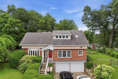 /international/us/22-redwood-terrace-essex-junction-vt-110109193807/