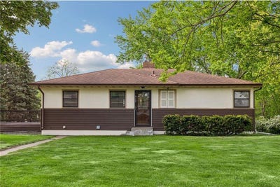 /international/us/868-oakwood-drive-anoka-mn-110108381925/
