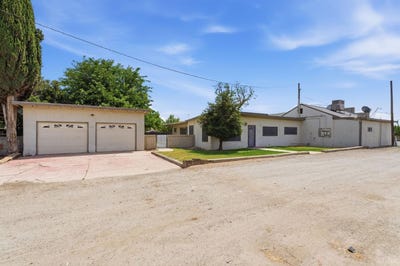 /international/us/2860-waukena-drive-tulare-ca-110108580177/