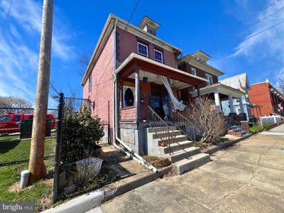 /international/us/218-n-raleigh-st-martinsburg-wv-110096167900/
