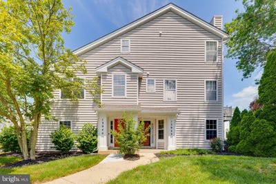 /international/us/13942-king-george-way-upper-marlboro-md-110100615563/