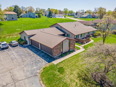 /international/us/603-waters-edge-drive-mchenry-il-110107840792/