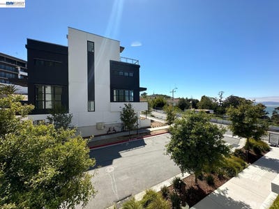 /international/us/1-bristol-san-francisco-ca-110107877209/