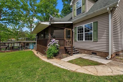 /international/us/308-lake-forest-cross-hill-sc-110098912072/