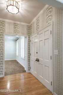 /international/us/220-lake-shore-drive-alma-ga-110108734762/