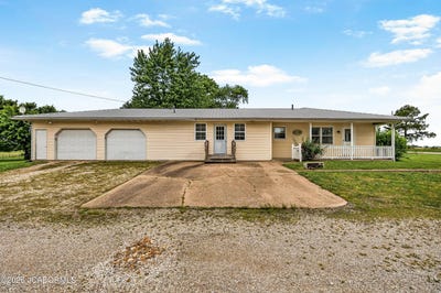 /international/us/10206-state-route-52-versailles-mo-110108299246/