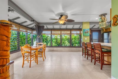 /international/us/68-615-farrington-highway-waialua-hi-110102425583/