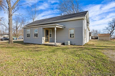 /international/us/230-n-moreau-avenue-tipton-mo-110104178267/
