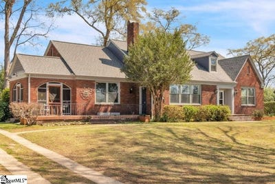 /international/us/161-e-victoria-road-spartanburg-sc-110106719700/