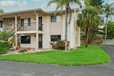 /international/us/9920-eagles-point-circle-2-port-richey-fl-110109803017/