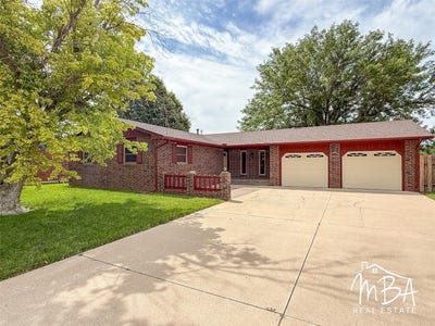 /international/us/1608-pioneer-road-garden-city-ks-110100569126/