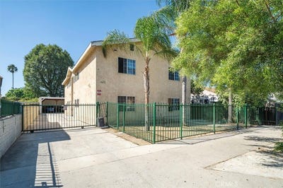 /international/us/14212-vanowen-street-van-nuys-ca-110110139345/