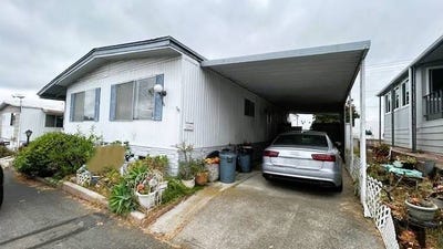 /international/us/200-bright-creek-lane-oceanside-ca-110101028732/