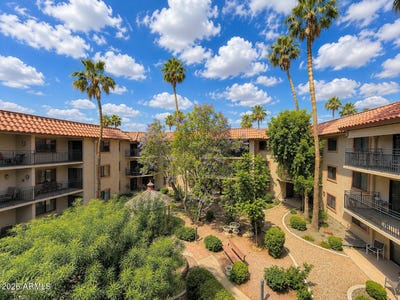 /international/us/10330-w-thunderbird-boulevard-sun-city-az-110108252678/