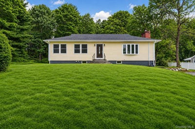 /international/us/80-n-cross-road-lagrangeville-ny-110108394666/