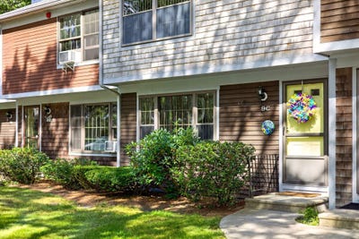 /international/us/195-falmouth-road-mashpee-ma-110120666673/