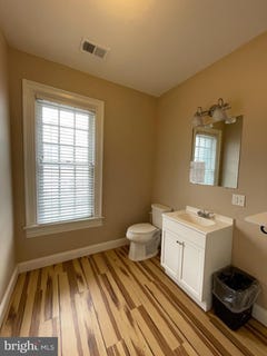 /international/us/312-w-king-street-martinsburg-wv-110107313285/
