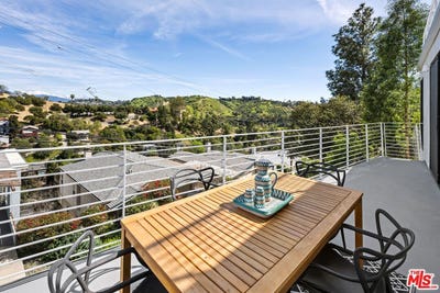 /international/us/4683-glenalbyn-dr-los-angeles-ca-110120528588/