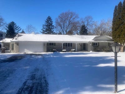 /international/us/8069-county-road-7-delta-oh-110105075405/
