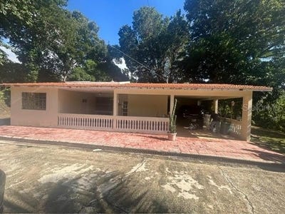 /international/us/a-urb-la-esmeralda-caguas-pr-110104095358/