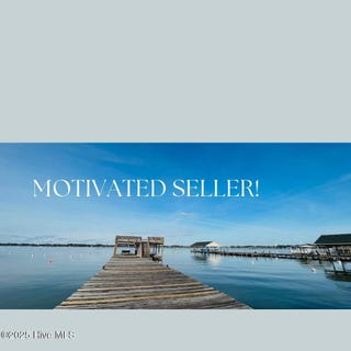 /international/us/310-lake-place-condo-drive-white-lake-nc-110108678899/