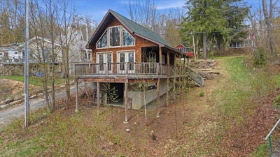 /international/us/202-lakeshore-drive-indian-lake-ny-110107924787/