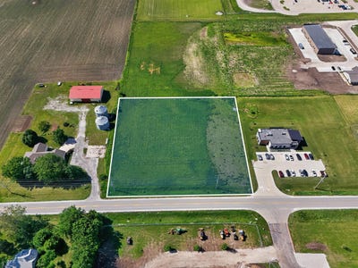 /international/us/208-e-matthews-drive-gilbert-ia-110108583262/