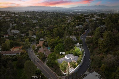/international/us/3601-dellvale-place-encino-ca-110098545820/