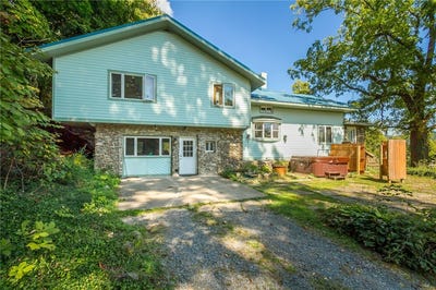 /international/us/6338-w-lake-rd-co-rd-36-honeoye-ny-110120413323/