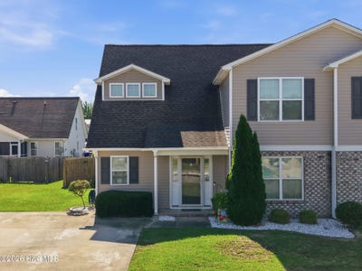 /international/us/2325-sadler-drive-winterville-nc-110108448828/
