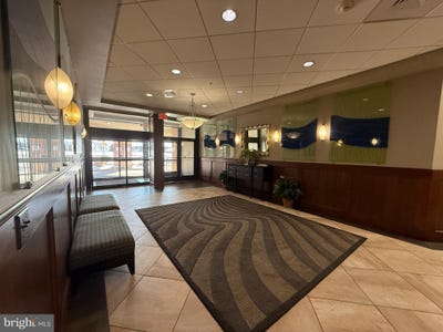 /international/us/11236-robinwood-drive-hagerstown-md-110097010894/