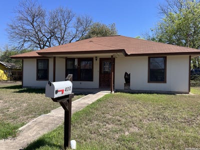 /international/us/400-capitan-uvalde-tx-110106722870/