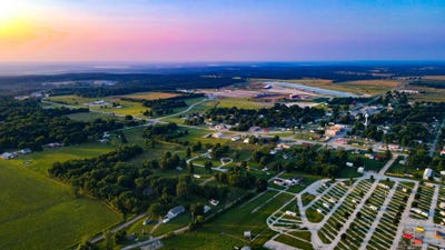 /international/us/18270-n-b-highway-wheatland-mo-110109242125/