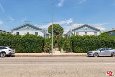 /international/us/11683-chandler-blvd-north-hollywood-ca-110101472871/
