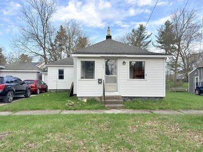 /international/us/136-w-5th-avenue-reed-city-mi-110107460352/