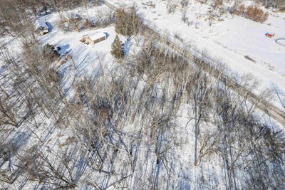 /international/us/704-d-fall-river-columbus-road-columbus-wi-110105325433/
