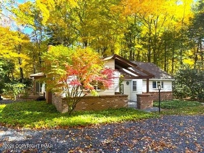 /international/us/1873-sullivan-trail-tannersville-pa-110120607644/