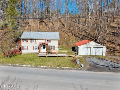 /international/us/969-gates-hill-road-middleburgh-ny-110107261403/