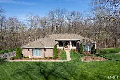 /international/us/316-flagstone-drive-cape-girardeau-mo-110106671927/