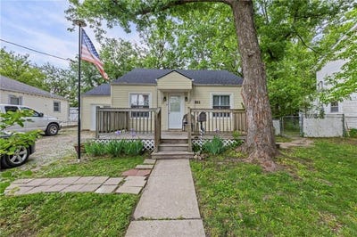 /international/us/811-s-hickory-street-ottawa-ks-110108022684/